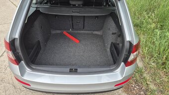 Škoda Octavia combi 1.6 TDI - 12