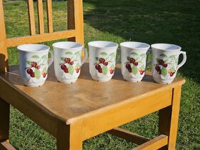 Sada porcelánových hrnků s třešněmi - 12