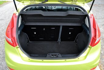 Ford Fiesta 1.25i 16V 60kW Color Edition REZERVACE - 12