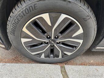 KIA EV6 77,4 kWh 170 kW Earth Pro Plus - 12