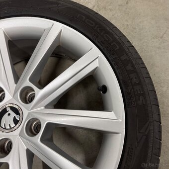 Alu kola Škoda Octavia, 225/45 R17 Nokian a Sava, 5x112 - 12
