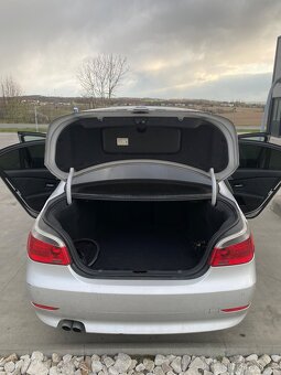 BMW E60 530i - 12
