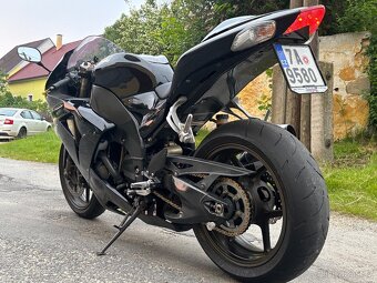 Kawasaki Zx10R Ninja 2006 - 12