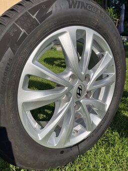 Sada ALU kola 6.5JX16 5X114.3 ET50 R16 + pneu zimní 205/60 - 12