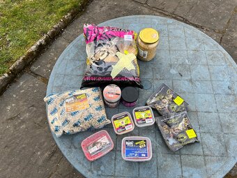 KOMPLETNÍ RYBÁŘSKÁ VÝBAVA - 12