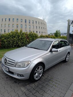 Mercedes-Benz - 12