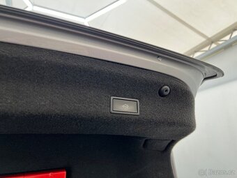 Volkswagen Passat sedan 2.0 TSi,206 kW,4x4,DSG,R-Line,73TKM - 12