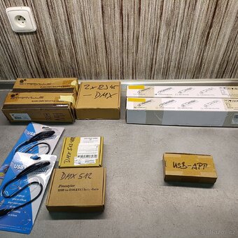 Různé věci pro osvětlovače a zvukaře - 12