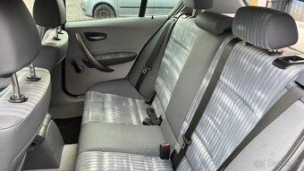 BMW 116i (E87) 1.6 85 kW - 12