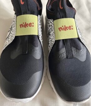 Nové dětské boty NIKE -vel. 40-39( stélka 25cm)(24,5cm) - 12