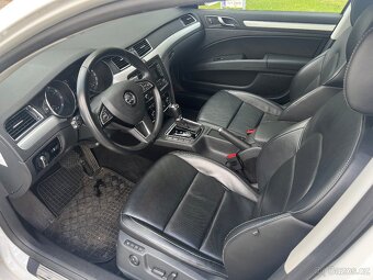 PRODÁM ŠKODU SUPERB II FACELIFT 3.6 FSI - 12