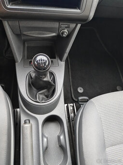 Volkswagen Caddy 1.6TDi 75kw r.v 2012 ,5.míst - 12