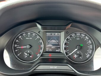 ŠKODA OCTAVIA III 1.6TDI 85KW DSG COMBI STYLE+ NAVI XENON - 12