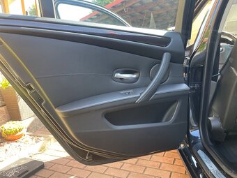 BMW 530xD velmi vysoká výbava nízký nájezd rok 2009/9 - 12