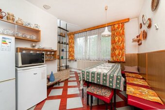 Prodej Rodinného domu 5+1 v centru města Třinec s pozemkem o - 12