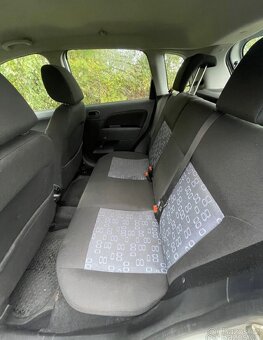 Ford Fiesta 1.3i 51kW benzín PO SERVISU - 12