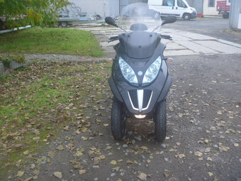 PIAGGIO MP3 RL 500 LT najeto pouze 1763 km - 12