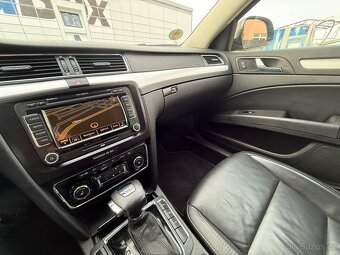 SKODA SUPERB 3.6 FSI V6 4X4 WEBASTO KAMERA - 12