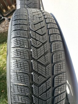 Zimní sada ŠKODA model MYTIKAS 215/65/17 - 12