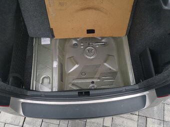 Škoda Rapid 1.2 TSi 63kw - 103454km - LEHKA HAVARIE - 12