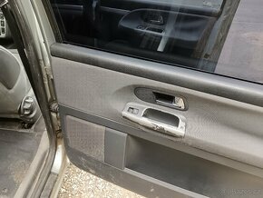 Ford Galaxy 1.9 TDI 96 kW 2004,7 míst - 12