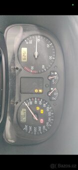 Volkswagen Golf IV 1.9TDI 85Kw - 12