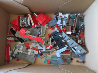LEGO Castle mix - hrad 7946 + spousta extras, viz popis - 12