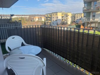 Prodej bytu 2+kk 59 m² s balkonem, garáží a sklepem - 12