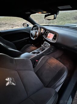 Dodge Challenger 2015 6.4 Hemi Scatpack Shaker - 12