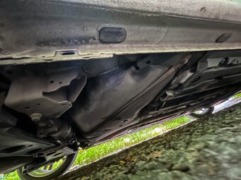 Renault Laguna Coupé 2.0 dCi 131kW – 4Control – TOP STAV - 12
