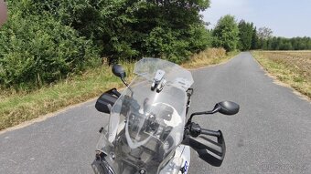 Triumph Tiger 800 XRX - 12