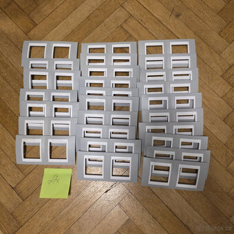 Komponenty pro elektr. kompletaci v RD (2. část fotek) - 12