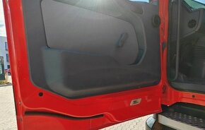 Hasičské vozidlo, Mercedes Actros 1831, 2000 l vody - 12