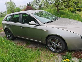 Prodej osobního automobilu Alfa Romeo - 12