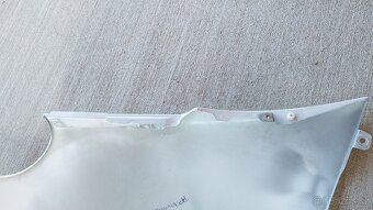 Renault Trafic –  Blatníky přední bílé - 12