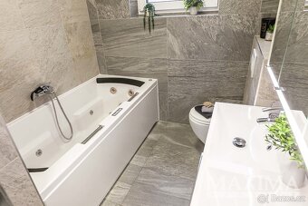 Byt 4+kk o ploše 188 m2 - Praha, Zbraslav - 12