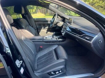 BMW 730d M-Paket xDrive I.majitel CZ rok 2022 záruka 5/2025 - 12