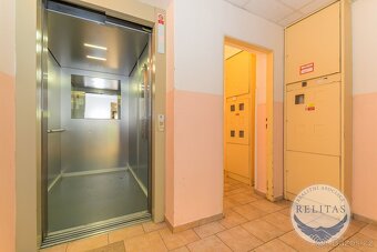 Prodej bytu 1+kk 33 m² - 12