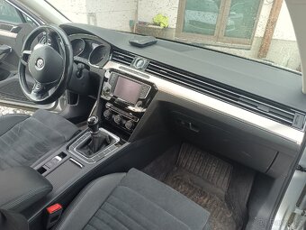 VW Passat B8 2.0 tdi 110 kW - 12