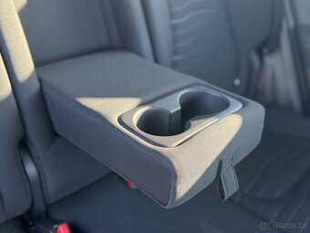 Kia Sportage - TOP - manuál - 2022 - najeto 25 tis. - 12