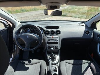 Peugeot 308 SW 1.6 VTI - 12