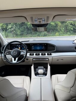 Mercedes Benz GLS - 12