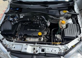 Opel Corsa 1,2 i klima , 2 sady kol benzín - 12