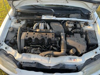 Peugeot 106 1.5D - 12