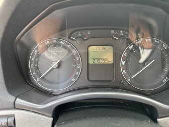 Škoda Octavii 2 po prvním majiteli - 12