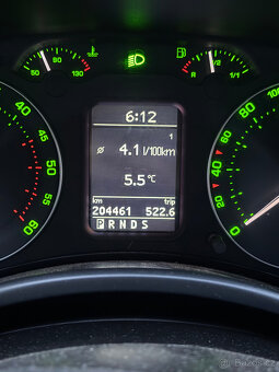 Škoda Octavia II, 2.0 TDI v automatu - Laurin & Klement - 12
