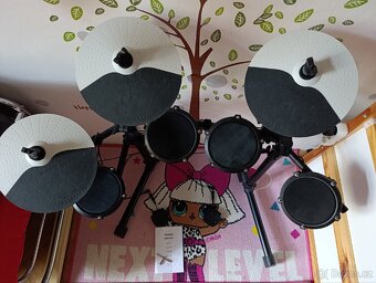 Elektronické bicí Alesis debut Kit - 12