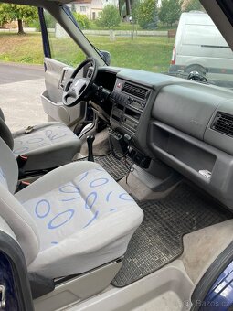 VOLKSWAGEN MULTIVAN T4 - 12