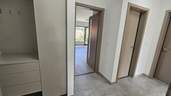 Pronájem novostavby bytu 85m2 3+kk,2 terasy,garáž, Selská - 12