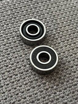 Skateboard deska, kolečka, trucky a hardware - 12